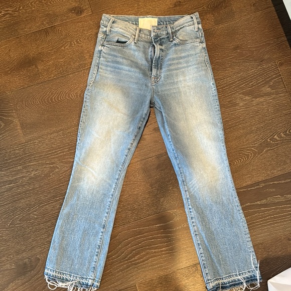 Mother Denim Hustler Ankle Undone Hem On My Feet - Picture 3 of 4